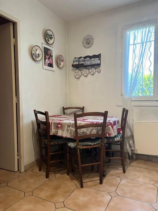 Maison Familiale Idealement Situee Avec Tout Le Confort Nîmes Kültér fotó