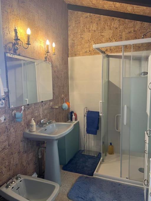 Maison Familiale Idealement Situee Avec Tout Le Confort Nîmes Kültér fotó